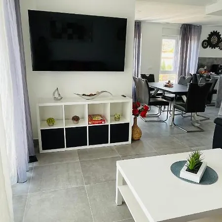 Neru I Holiday home