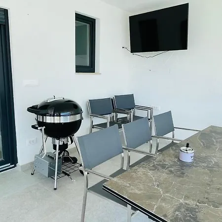 Neru I Holiday home *